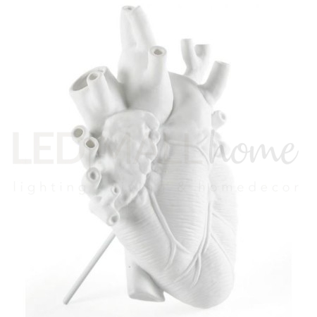 Scultura Cuore con scritta Love